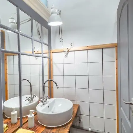 A Apartman